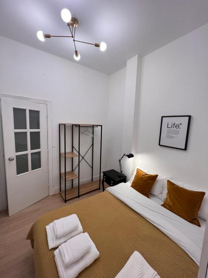 Urban Rooms Fuencarral Madrid Buitenkant foto