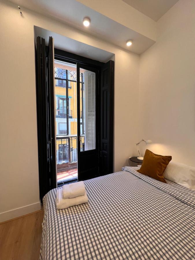Urban Rooms Fuencarral Madrid Buitenkant foto