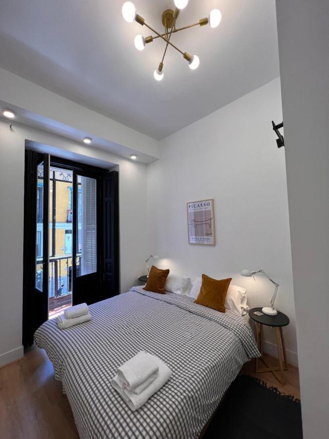 Urban Rooms Fuencarral Madrid Buitenkant foto