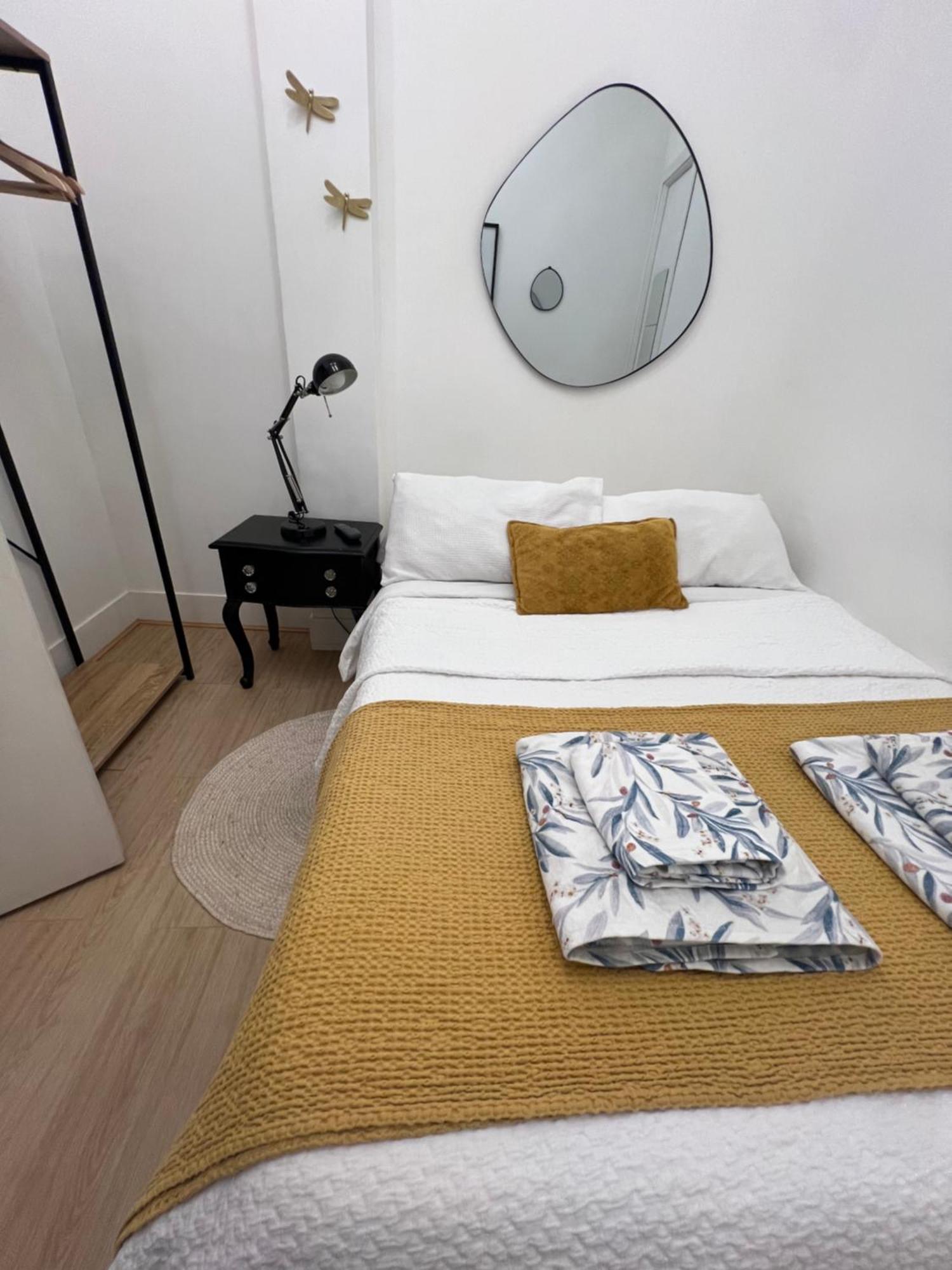 Urban Rooms Fuencarral Madrid Buitenkant foto